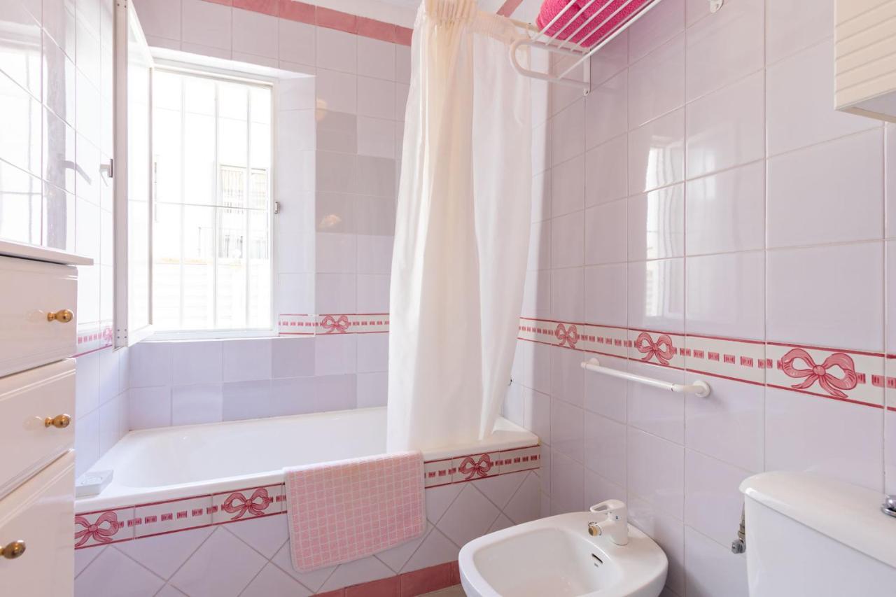 Holiday Apartment, 2 Pax, Historical Center Siviglia Esterno foto