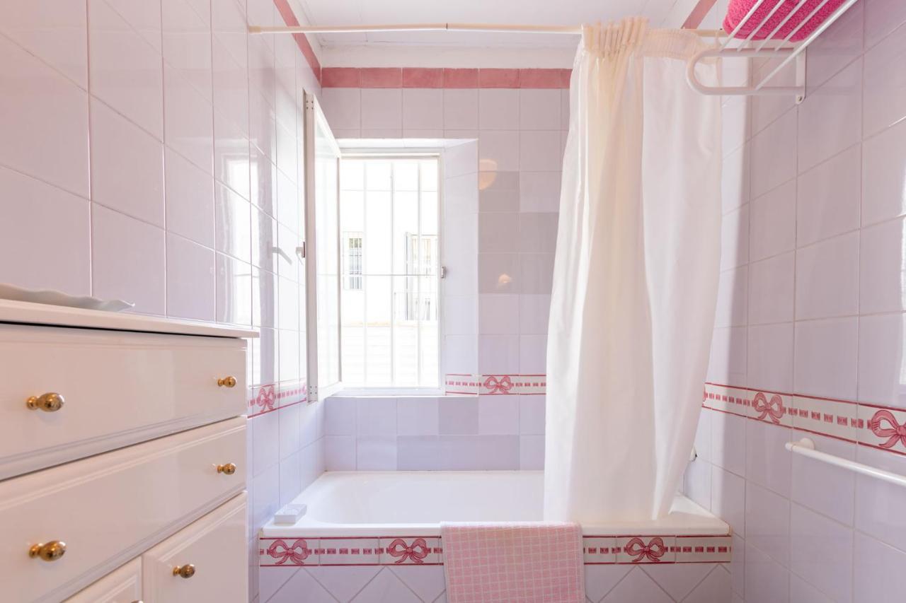 Holiday Apartment, 2 Pax, Historical Center Siviglia Esterno foto
